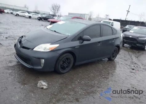 2013 Toyota Prius Three z USA, uszkodzony, nr VIN JTDKN3DU2D1728184